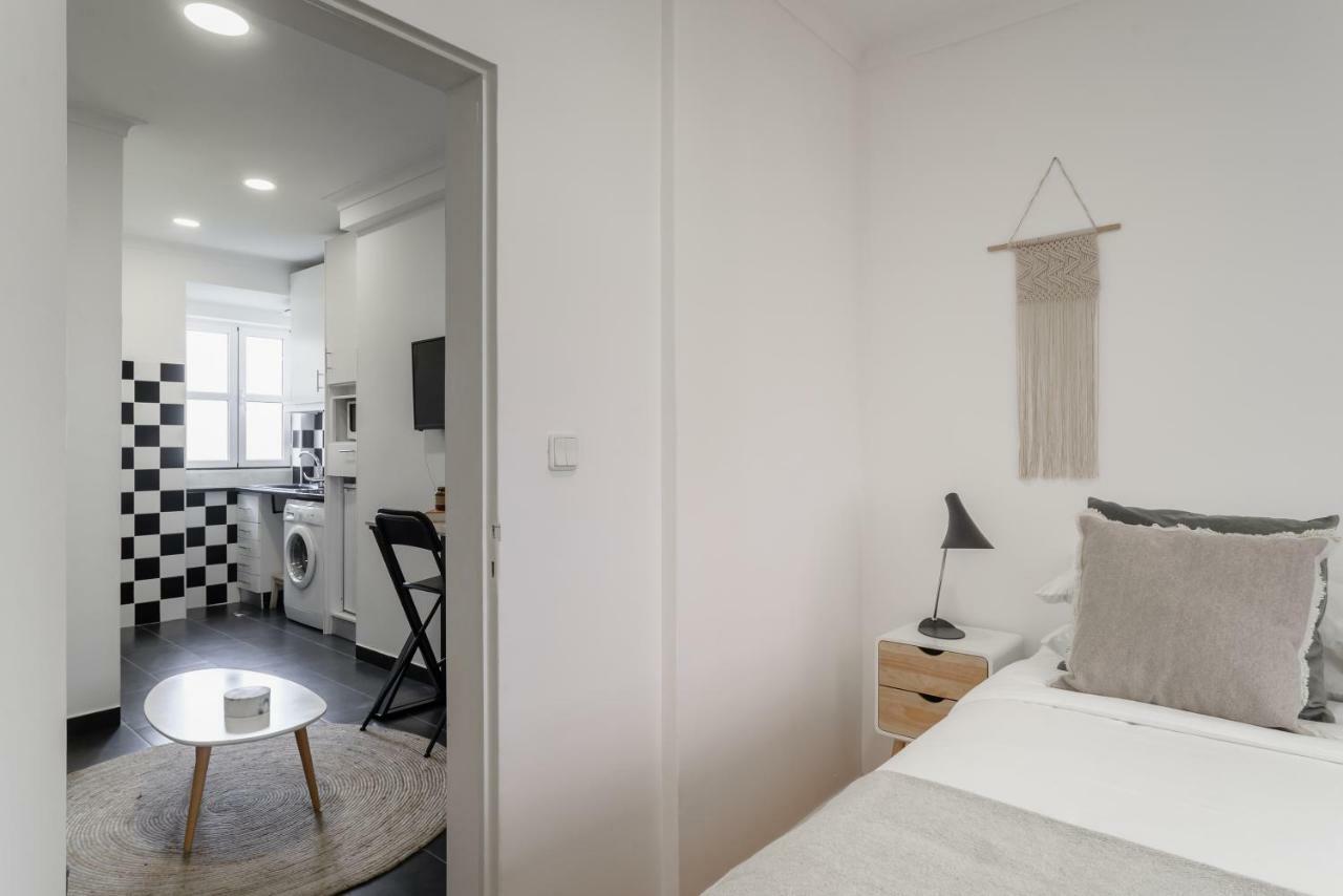 Charming Apartment- Authentic Experience In Graca Lisabona Exterior foto